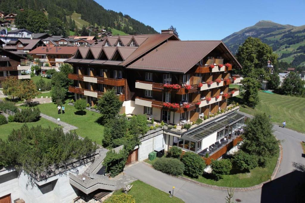 Nespecifikovaný výhled na hory nebo výhled na hory při pohledu z hotelu