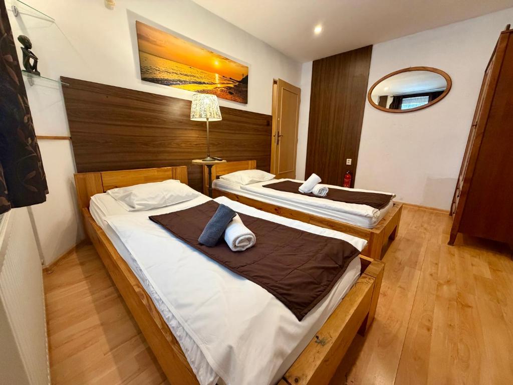 Apartments Prestige VILLA IVICA with daily reception, pool & spa, restaurant - 