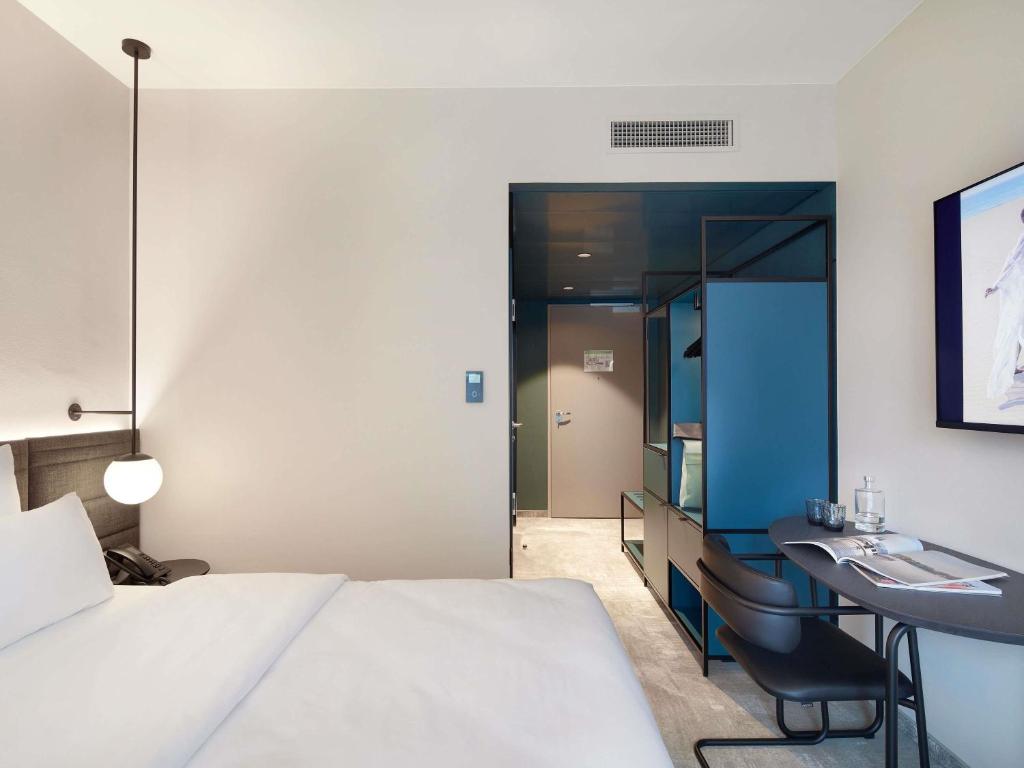 Novotel Hamburg Central Station - Executive Double Room