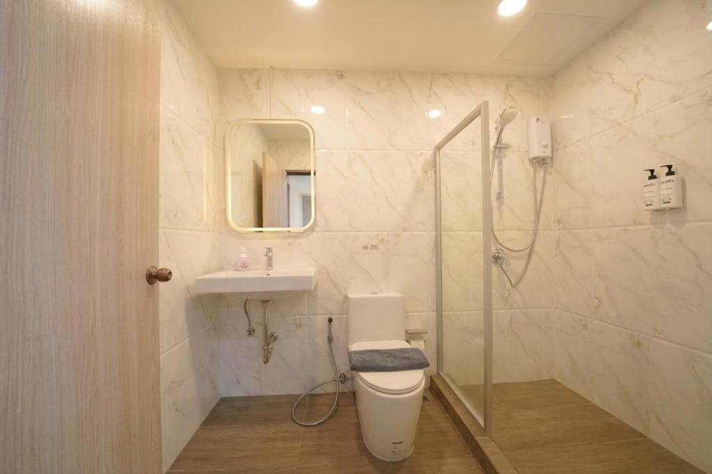 Excel Hotel Bangkok former Sri Krungthep Hotel - Deluxe Double Or Twin Room