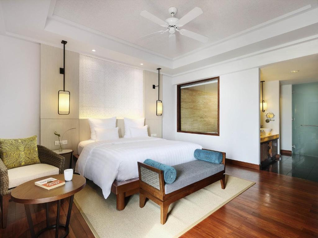 Suite kiểu Căn hộ áp mái có Ban công