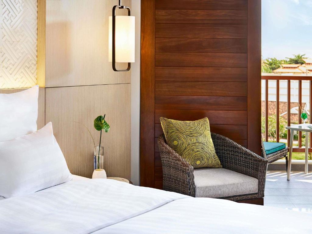 Deluxe Two Single Beds Room with Ocean View