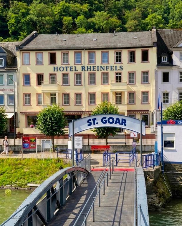 Hotel Rheinfels - Housity