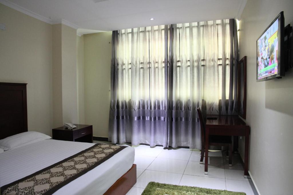 Gallery image of this property