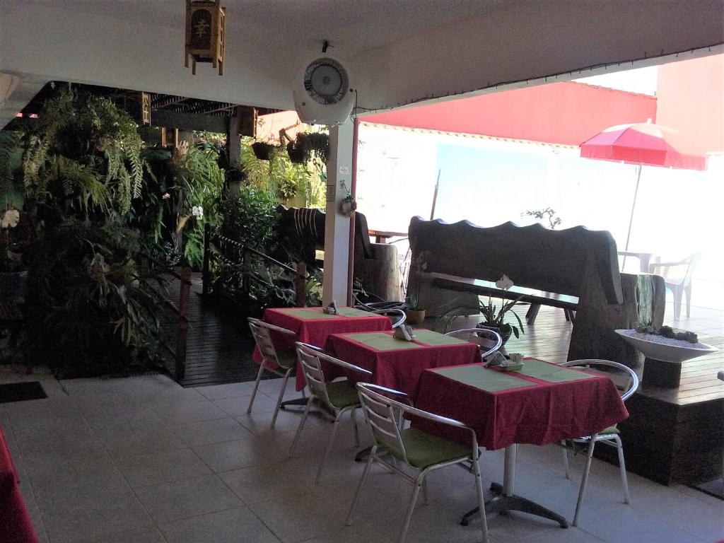 Uma área de estar em Pousada Irashai