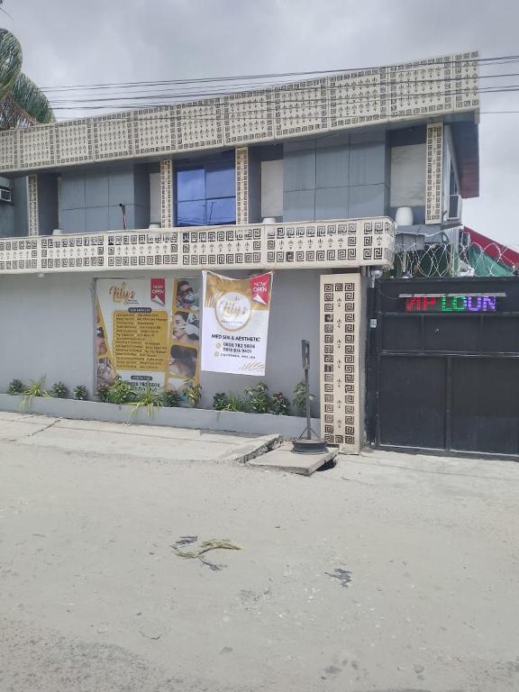 Gallery image of Smiles-Tega's Suites in Ikeja