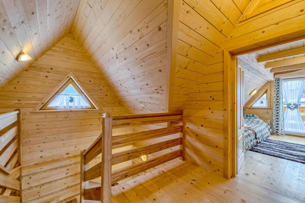 Fotografie z fotogalerie ubytování Domek w Białce z JACUZZI w ogrodzie v destinaci Białka Tatrzanska