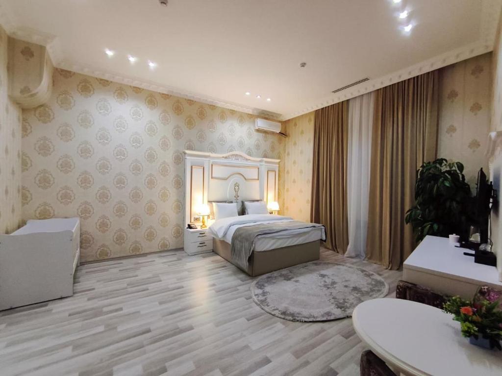 Nizami White Hotel City در باکو