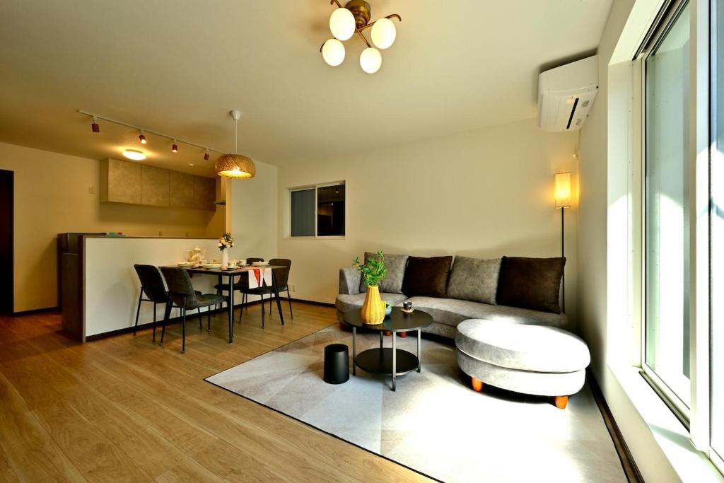 Fukusuke Song House 4 ldk New House 2 minutes from Kintetsu Imasato Station Kobe Nara Shinsaibashi Direct access