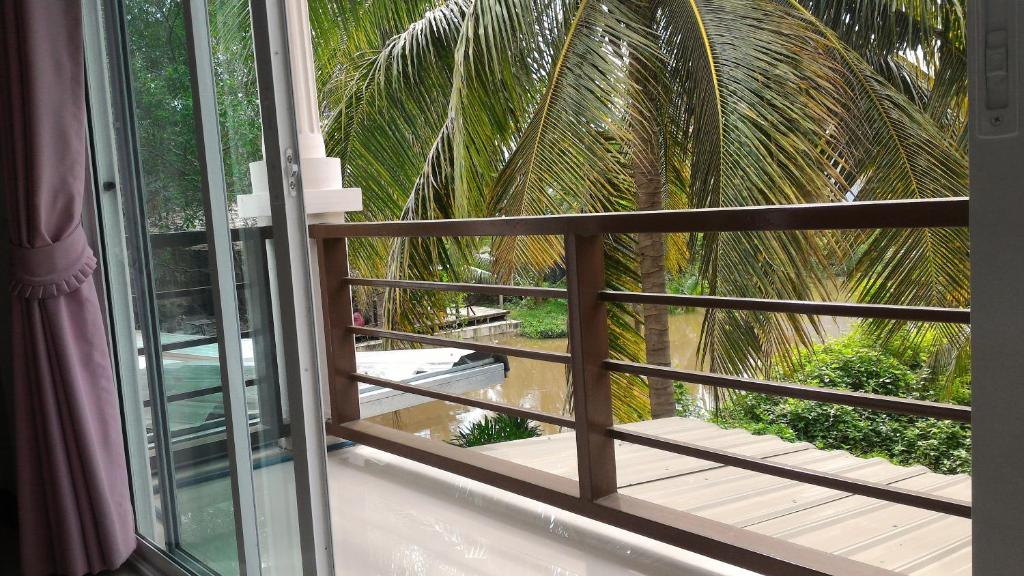 Aple Homestay - Chambre Double De Luxe Avec Balcon