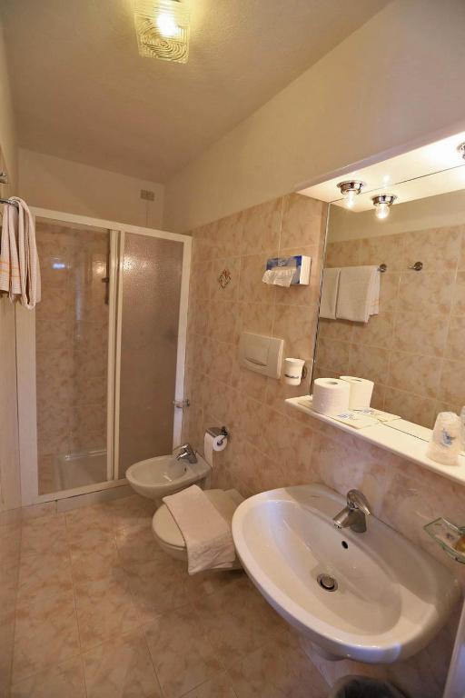 Koupelna v ubytování Hotel Vigo