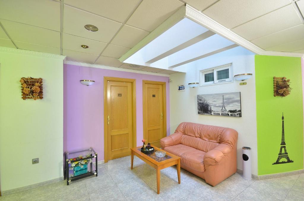 Kuchyňa alebo kuchynka v ubytovaní Hostal Apolo Trece