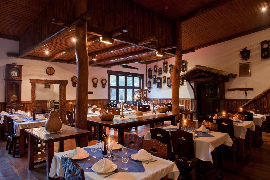 Restaurace v ubytování Hotel Fazenda Itapuá