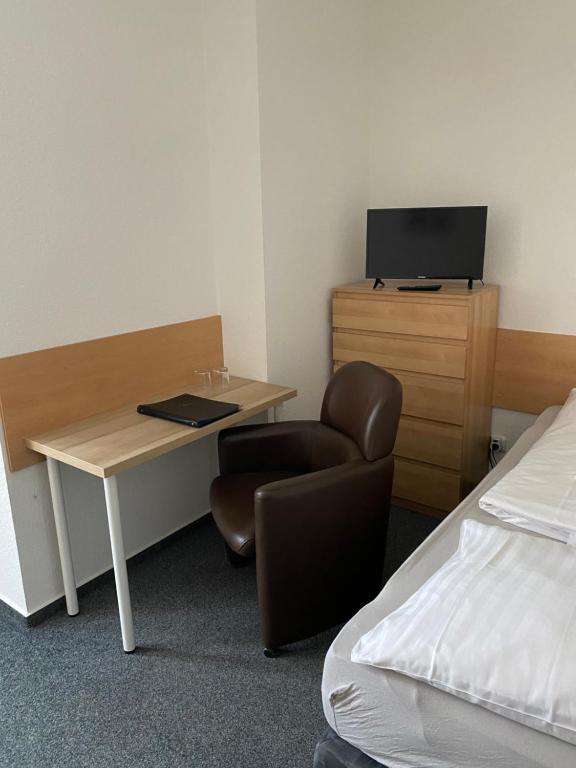 Pension Zum Angestellten - Budget Double Or Twin Room