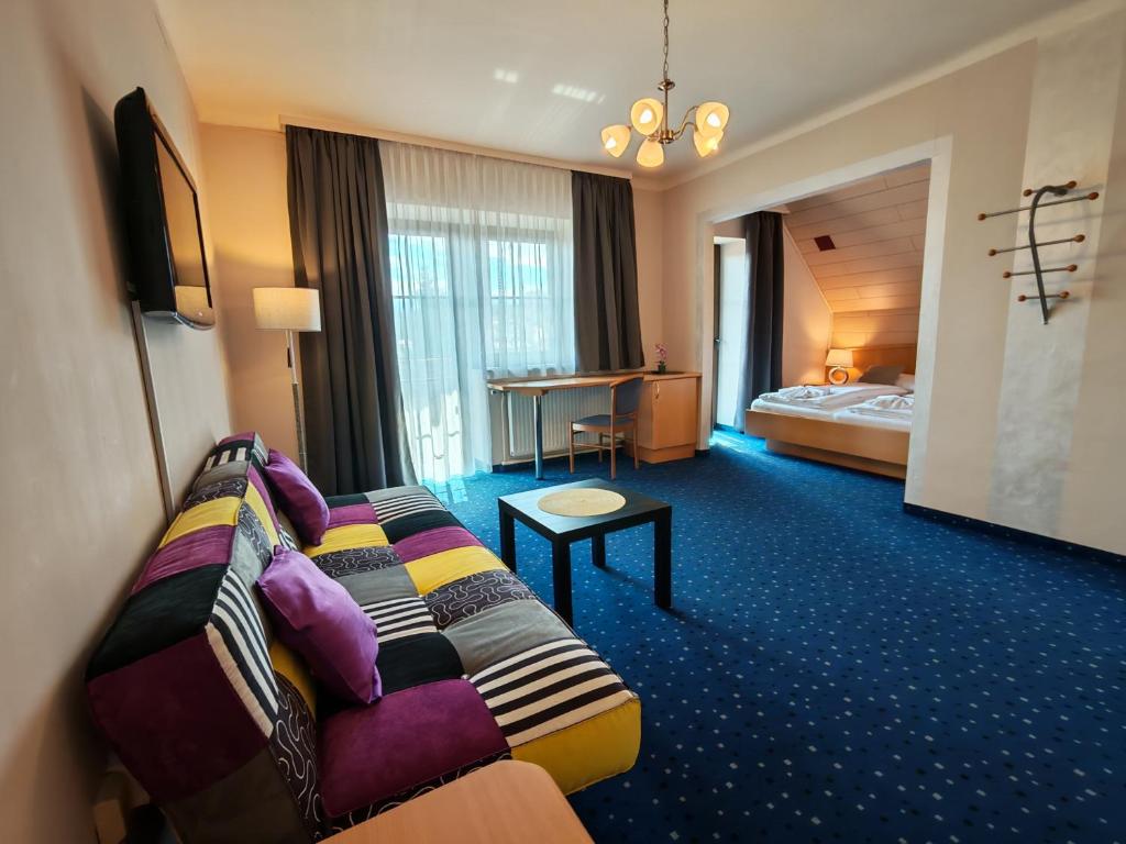 Hotel Kärntnerhof Velden - Zum Schankbaron - Семейный номер с балконом