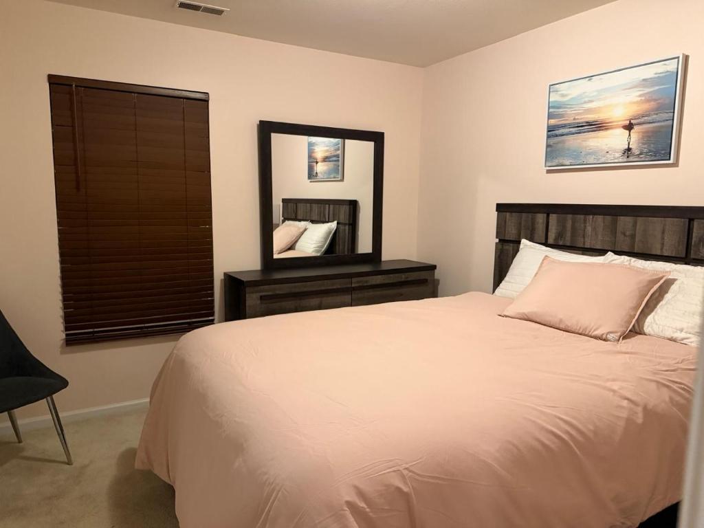 Beautiful Bed and Bath in Charlotte photo