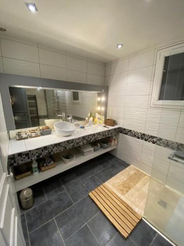 VILLA & JACCUZI-SAUNA-PISCINE-MASSAGES du 