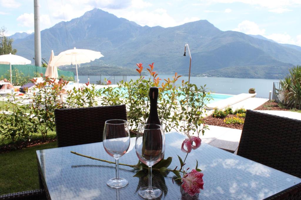 Residence CaFelicita - Apartments Lake View - Infinity Pool - Jacuzzi