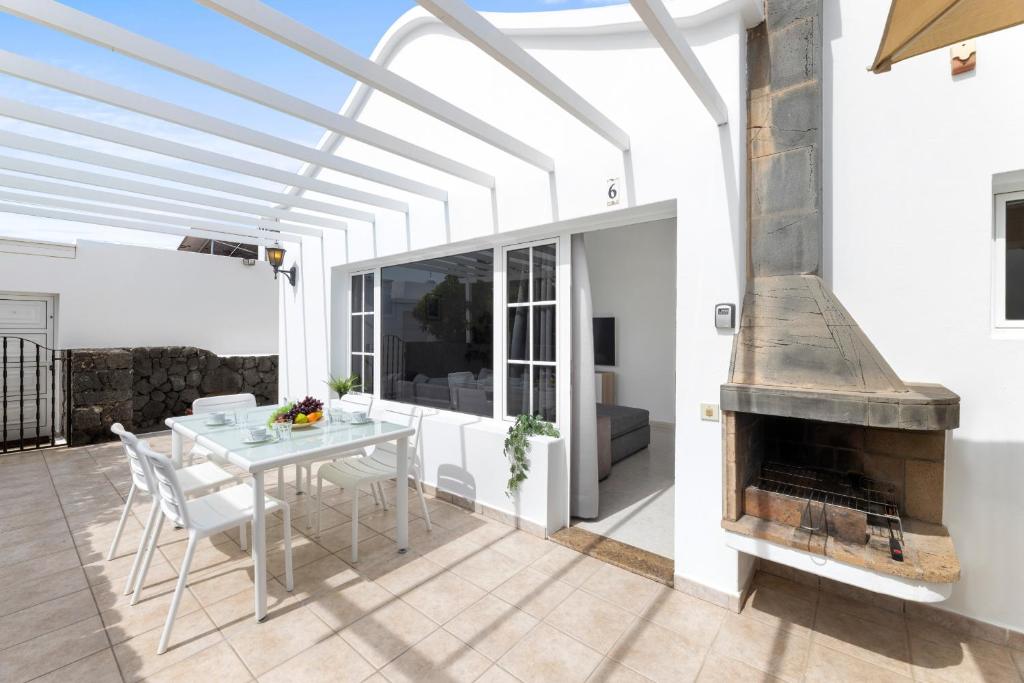 Casa El Golfo - N 6 by Escape Home