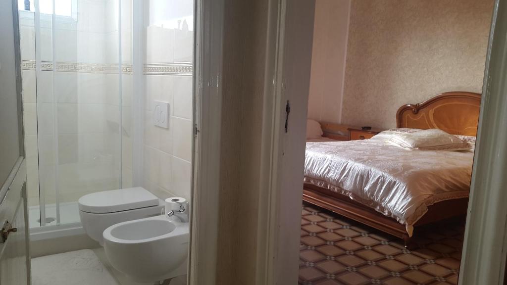 Albisola bed and breakfast - Quadruple Room With Private Bathroom