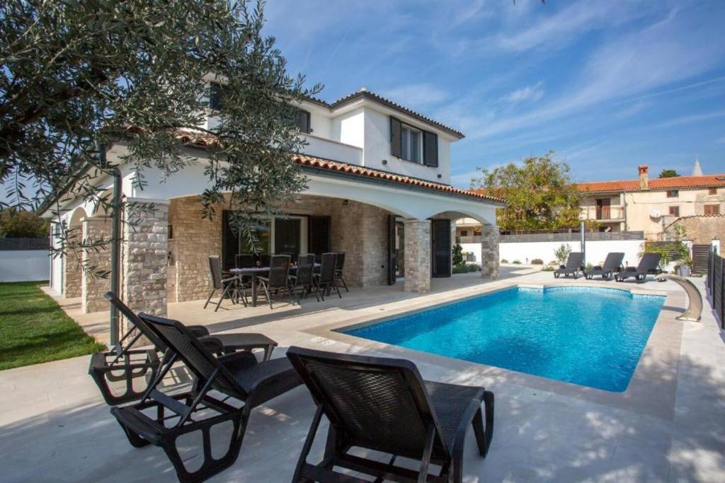 Villa Kata Pula