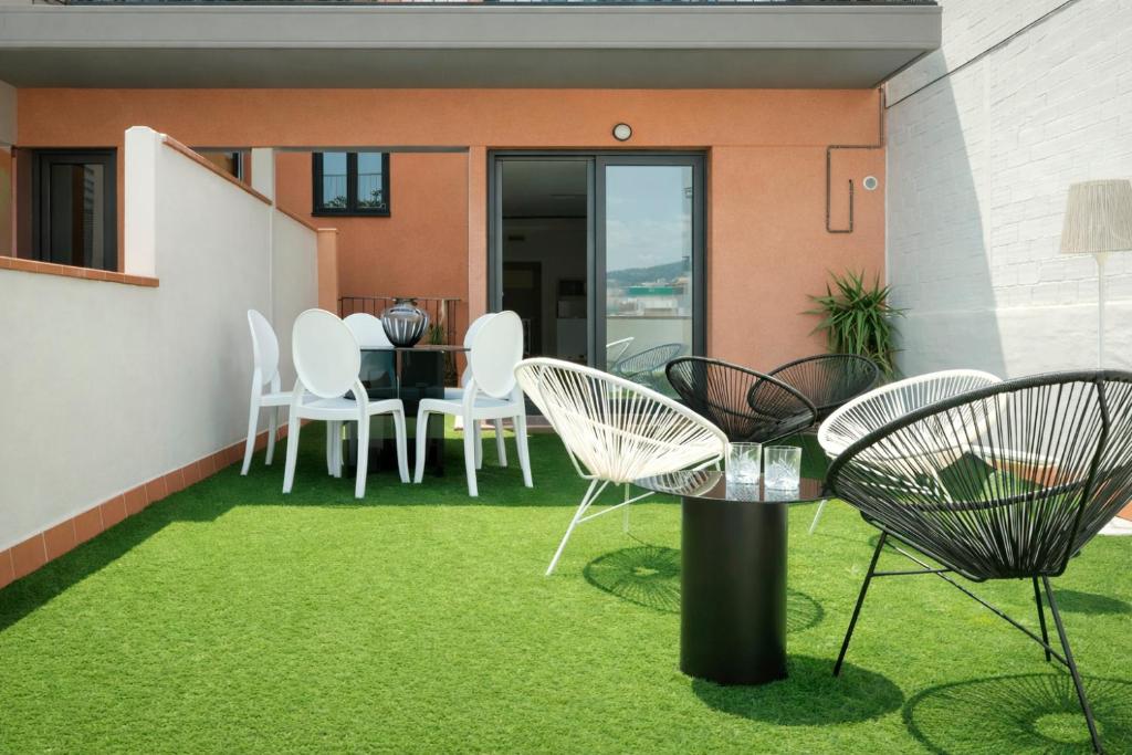 Barcelona Mediterranean Apartments - Appartement Met 2 Slaapkamers, Balkon En Terras