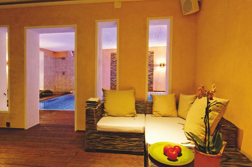 Bazén v ubytování Hotel Schwarzenberg nebo v jeho okolí