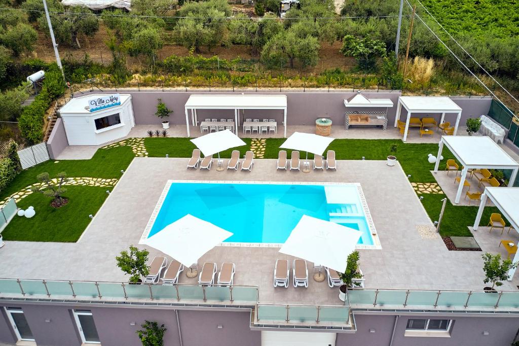an aerial view of a backyard with a swimming pool at Mary Pool - Giada in San Vito Chietino