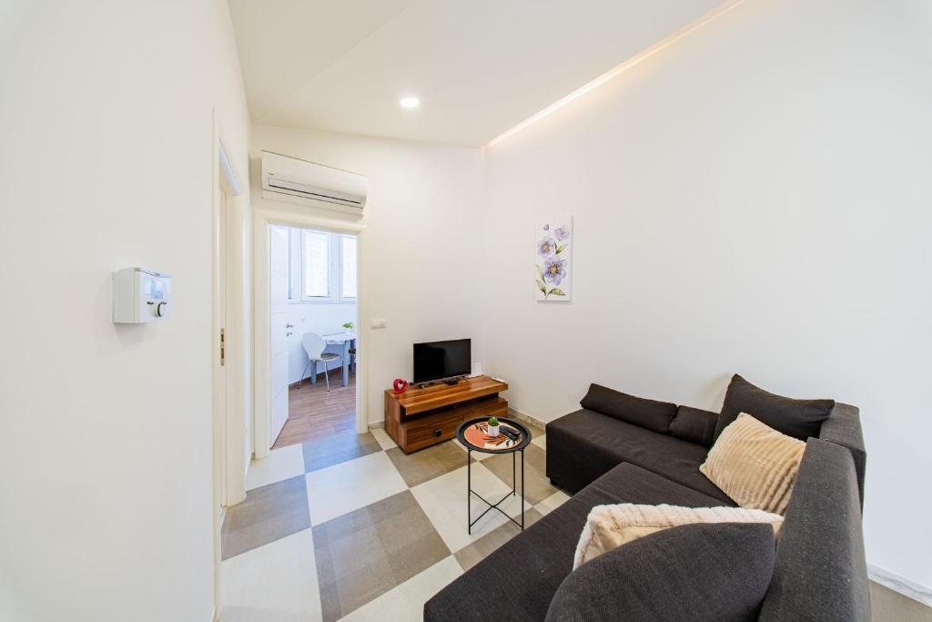 Zagreb 269 - 2 Bedroom Apartment - Parking - WiFi - Keybox entry - New - Monthly Rent - Modern
