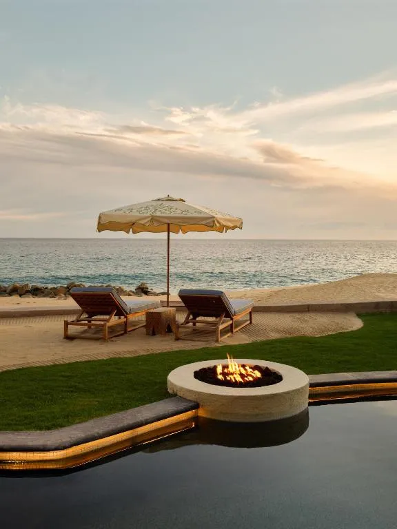 One-Bedroom Premium Suite - Beachfront