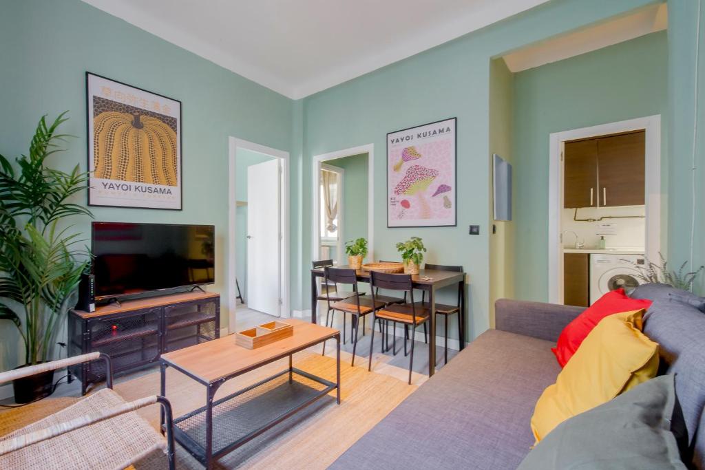 Cool Apartment para 7 en el Centro, La Latina