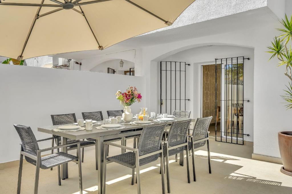Casa Mediterraneo by Finest Rentals