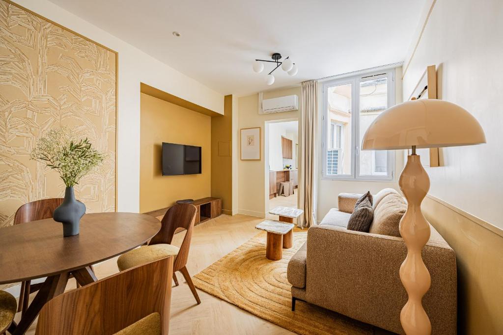 A33#République#2 Bedrooms#Marais#Paris 03#AC