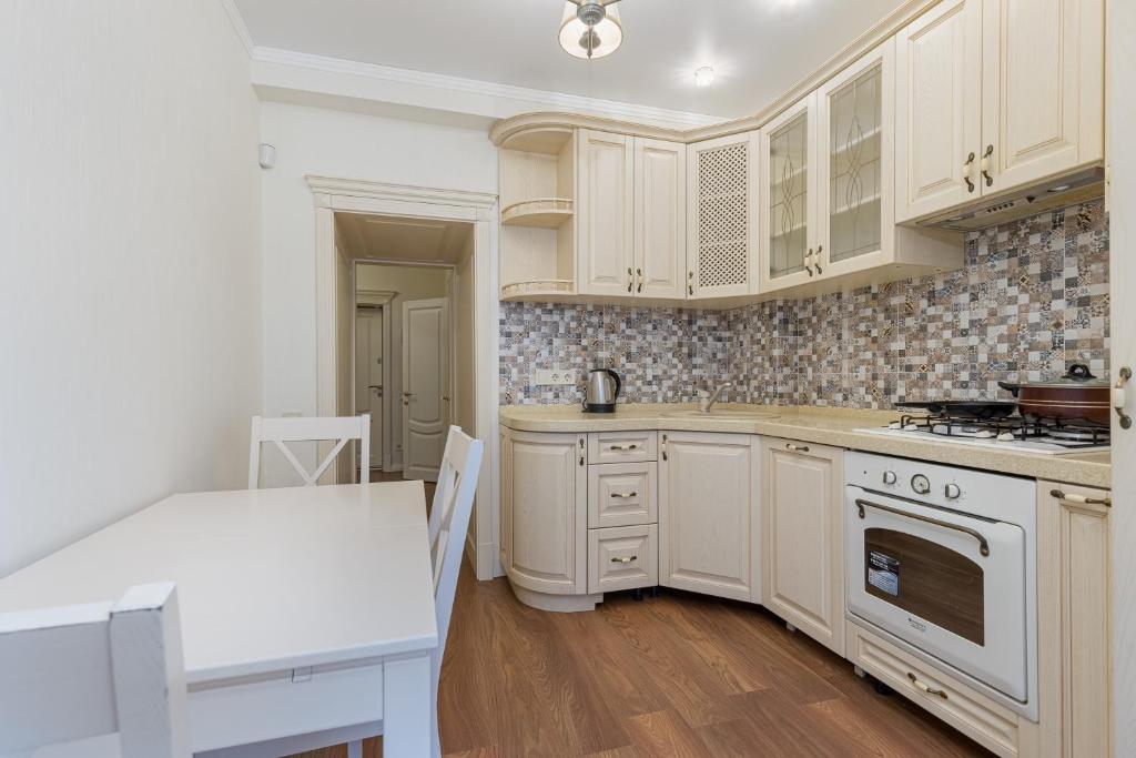Heart of Odessa Apartment фото 4