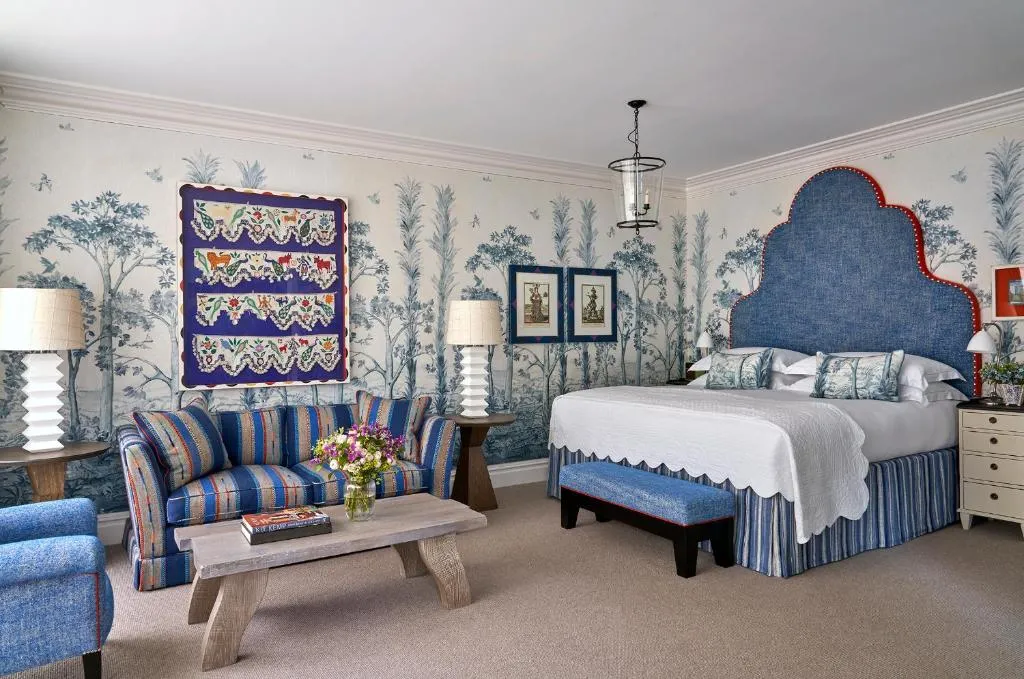 Deluxe Junior Snug Suite