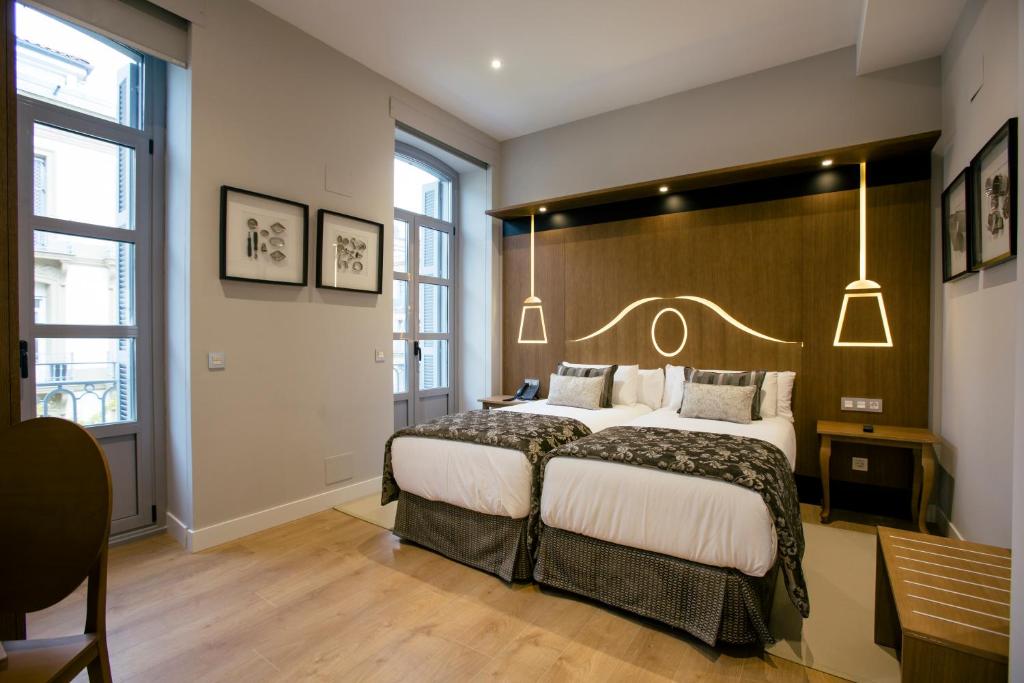 Legazpi Doce Rooms & Suites - 12