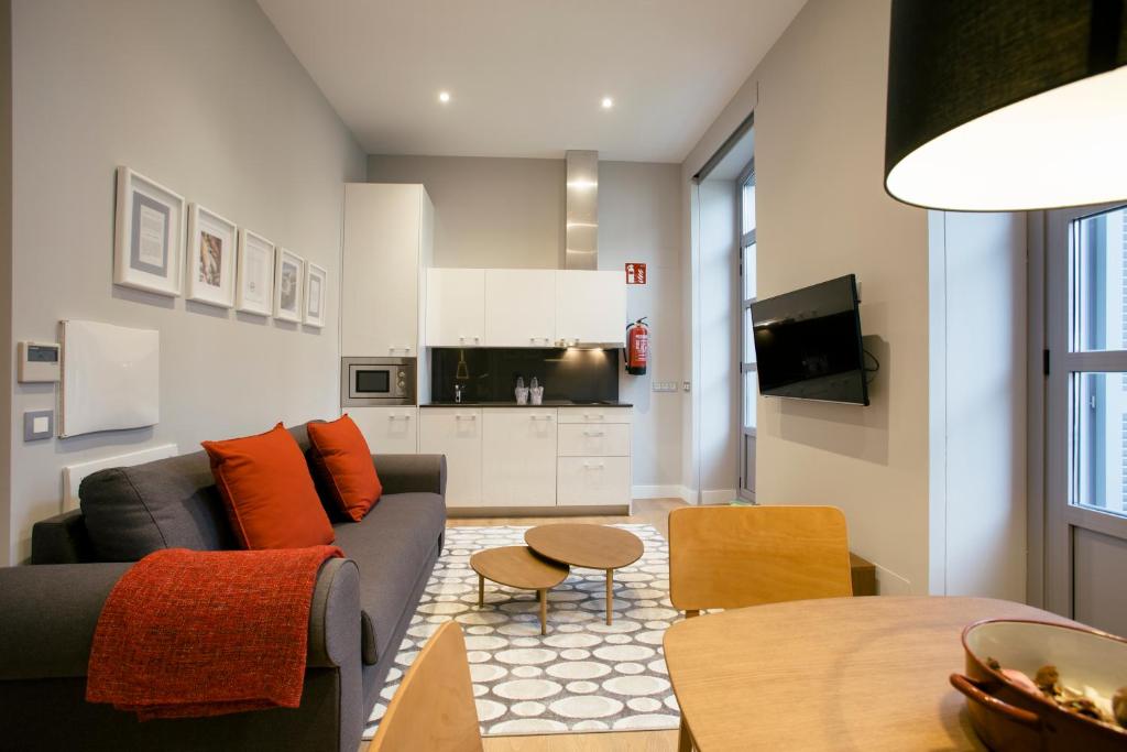 Legazpi Doce Rooms & Suites - 6