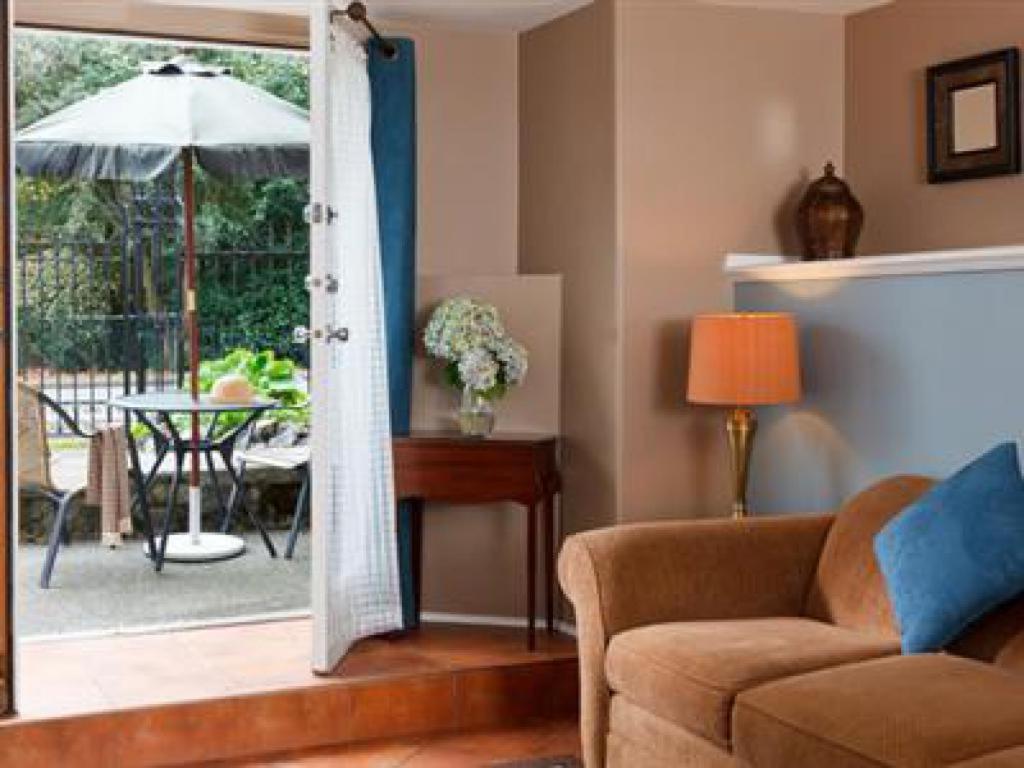 Abbeymoore Manor - 