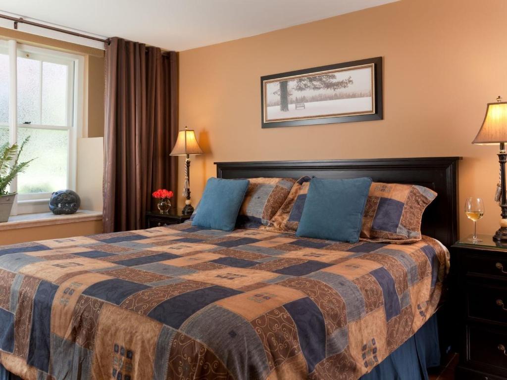 Abbeymoore Manor - 