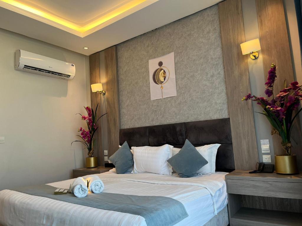LIAN PARK HOTEL