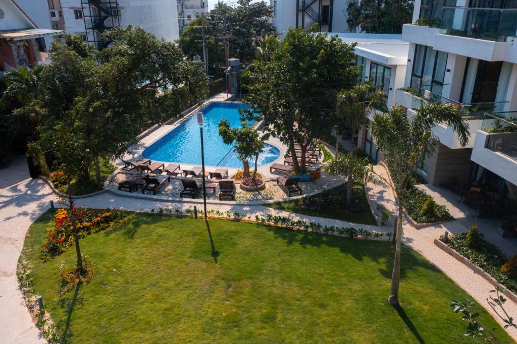 an overhead view of a swimming pool at a hotel at GAIA Hotel & Residence Phu Quoc in Phú Quốc