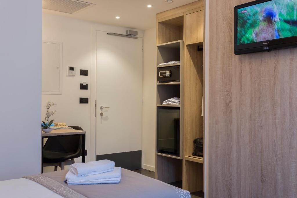 TV a/nebo společenská místnost v ubytování Tourist Hotel