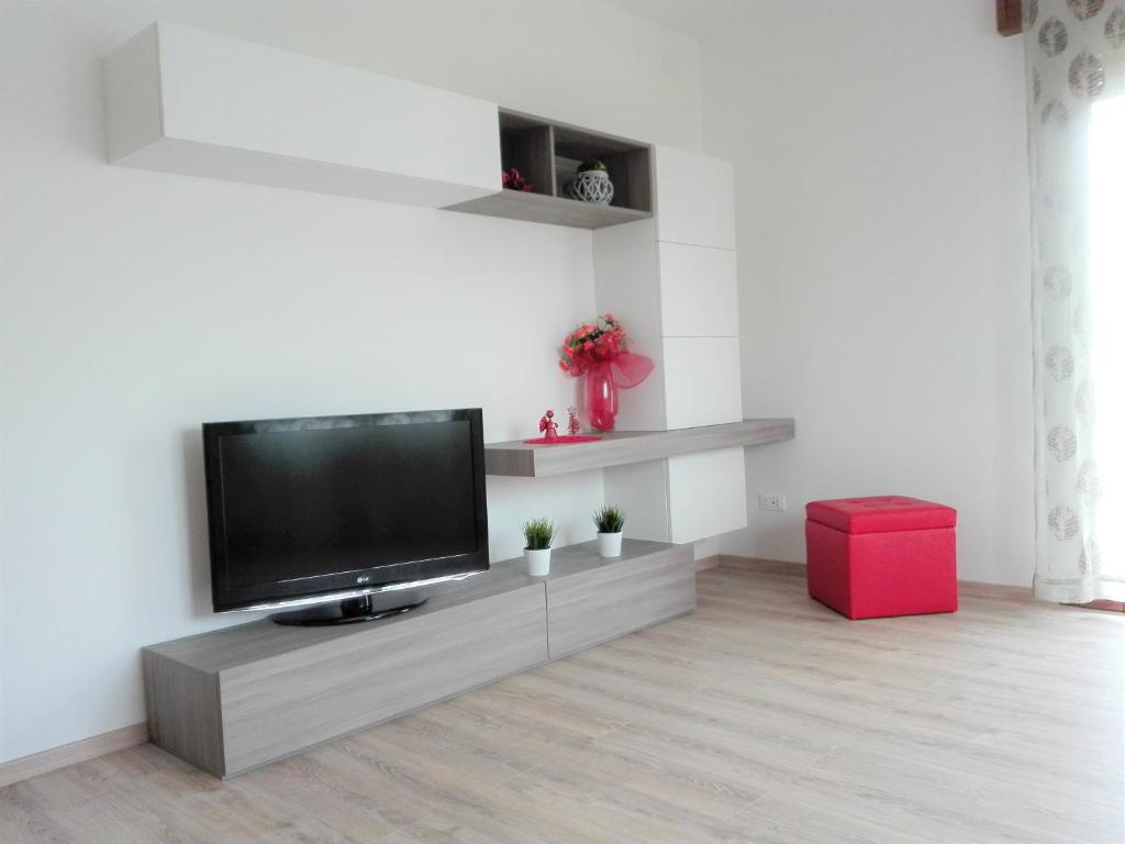 A television and/or entertainment centre at Gondola House