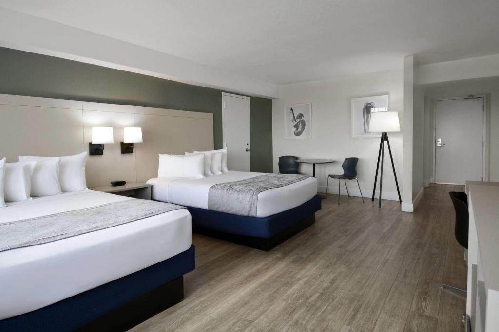 Avanti Palms Resort And Conference Center - 