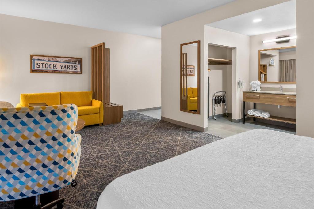 Hampton Inn & Suites Fort Worth/Forest Hill photo