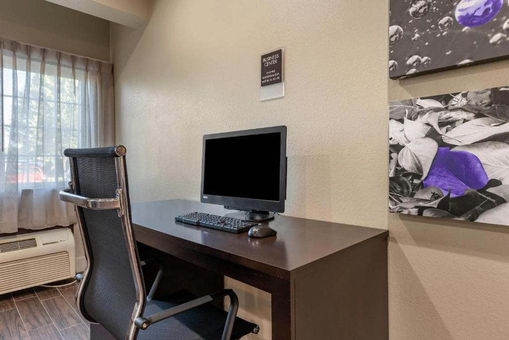 Sleep Inn & Suites Kalamazoo Southwest photo