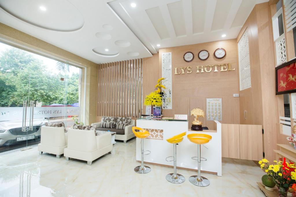 Khu vực sảnh/lễ tân tại Lys Hotel