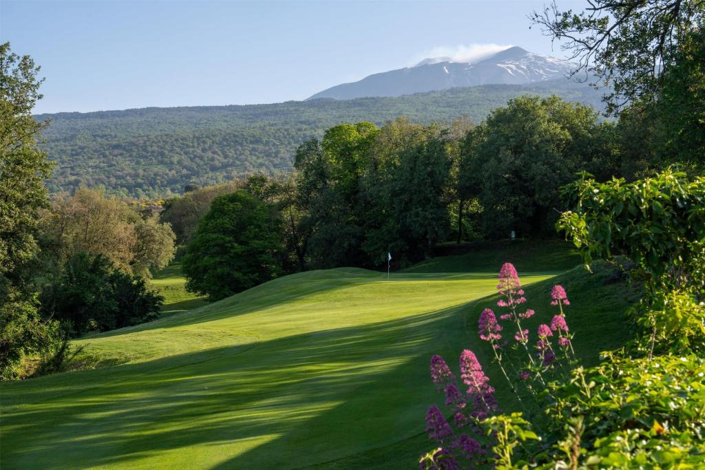 Picciolo Etna Golf Resort & Spa, Curio Collection by Hilton photo