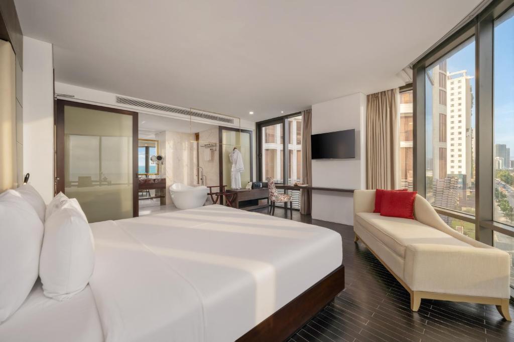 Premier Suite Beachfront - High Tea included