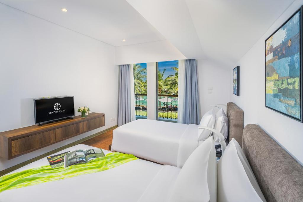 Five-Bedroom Beach Front Villa with private pool